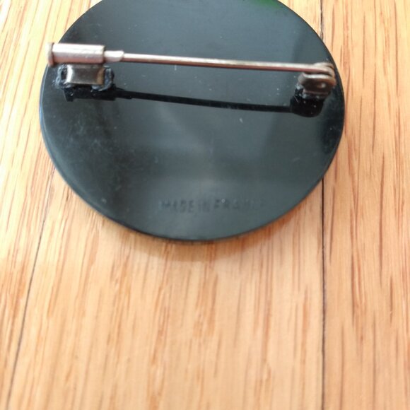 Vintage French Etched Plastic Brooch Gold Silver Floral Trombone Clasp France - Picture 9 of 11